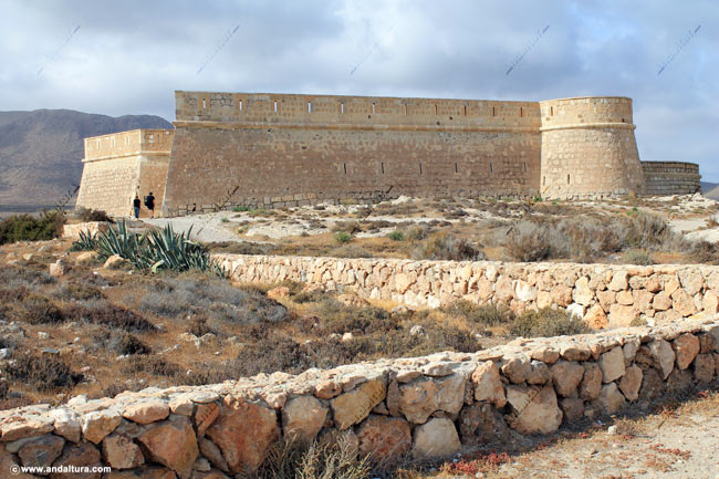 Castillo de San Felipe o de los Escullos - Guía Litoral de Níjar