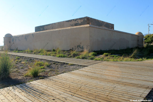 Cuartel de la Cruceta - El Toyo -Guía Litoral de la capital de Almería