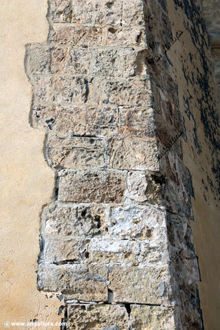 Detalle baluarte del Castillo de Santa Ana - Guía Litoral de Roquetas de Mar