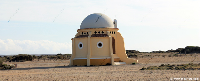 Ermita de la Virgen del Mar - Guía Litoral de la capital de Almería y del Parque Natural Cabo de Gata - Níjar
