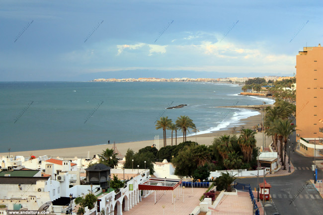 Playa de Aguadulce - Guía de playas de Roquetas de Mar