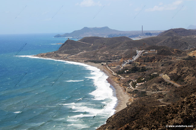 Panorámica de la línea costera de Carboneras, desde la Playa de Algarrobico a Mesa Roldán
