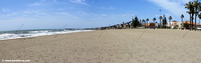Playa urbana de la Romanilla - Guía de playas de Roquetas de Mar
