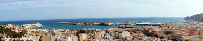 Puerto de Almería desde la Alcazaba de Almería - Guía Litoral de la capital de Almería