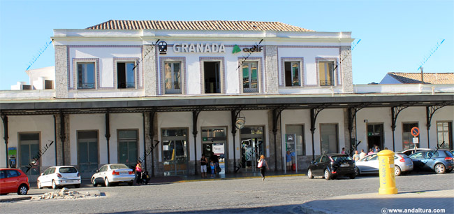 Antiguo edificio de la Estación de Tren de Granada - Callejero de Granada