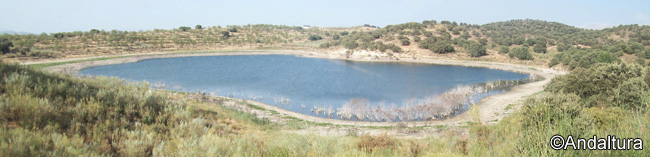 Laguna Grande en la Reserva Natural Lagunas de Archidona