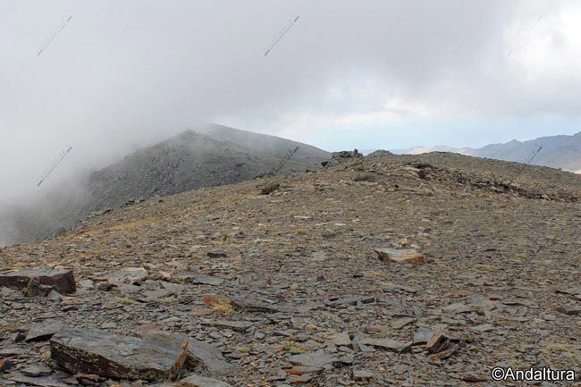 Antecimas del Pico del Tajo de los Machos hacia Cerrillo Redondo
