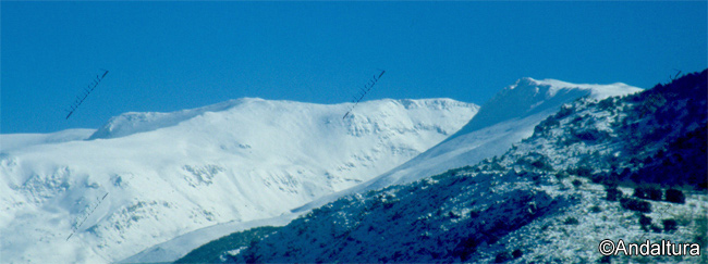 Pico del Cuervo, Cerro del Mojón Alto, Pico de la Justicia, Puntal de los Cuartos y Tajos Negros de Cobatillas