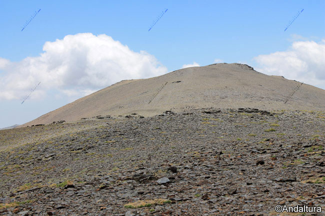 Tresmiles de Sierra Nevada: Ascendiendo a Cerro Pelado