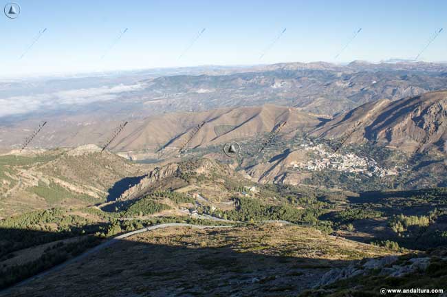 Choza Altera - Cerro del Monte - Cerro del Chaparral y Gúejar Sierra, al fondo Sierra Arana y la Sierra de Huétor