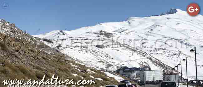 Hoya de la Mora y Veleta desde la Estación de Esquí Sierra Nevada