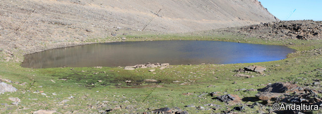 Laguna de la Caldereta - Lagunas de Sierra Nevada