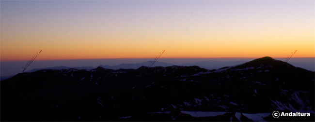 Puesta de Sol desde el Mulhacén: Tresmiles de Sierra Nevada