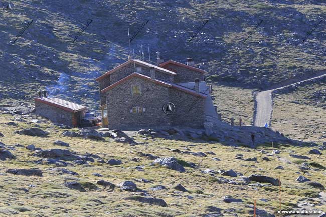 Refugio Guardado Poqueira - La Joya de los Refugios de Sierra Nevada - El mejor Refugio de Andalucía