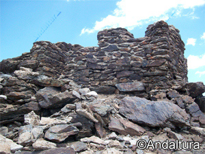Ruinas en las proximidades del Puntal de Loma Púa