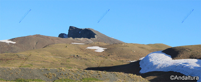 Atardeciendo en el Veleta desde Cauchiles en la Estación de Esquí Sierra NEvada