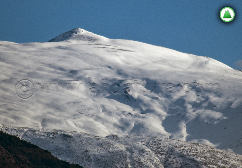 Tresmiles de Sierra Nevada: Cerro del Caballo desde Granada
