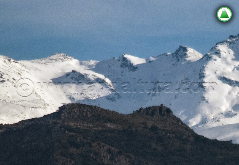Tresmiles de Sierra Nevada: Puntal de Loma Púa desde Granada