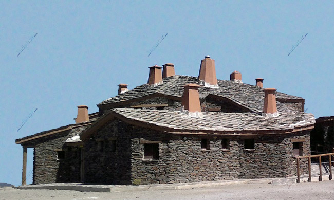 Refugio Postero Alto - Refugios de Sierra Nevada - Espacio Natural Sierra Nevada - Parque Nacional - Refugios de Granada