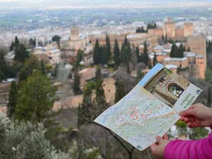 Ejemplo de descargas gratuitas de los PDF del plano - guía de turisticas por Andalucia - Plano de la Alhambra