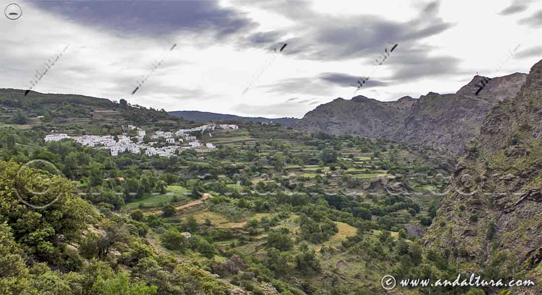 Busquístar y Cerro del Conjuro desde el Camino de Busquístar - Rutas de Senderismo por la Alpujarra PR y GR