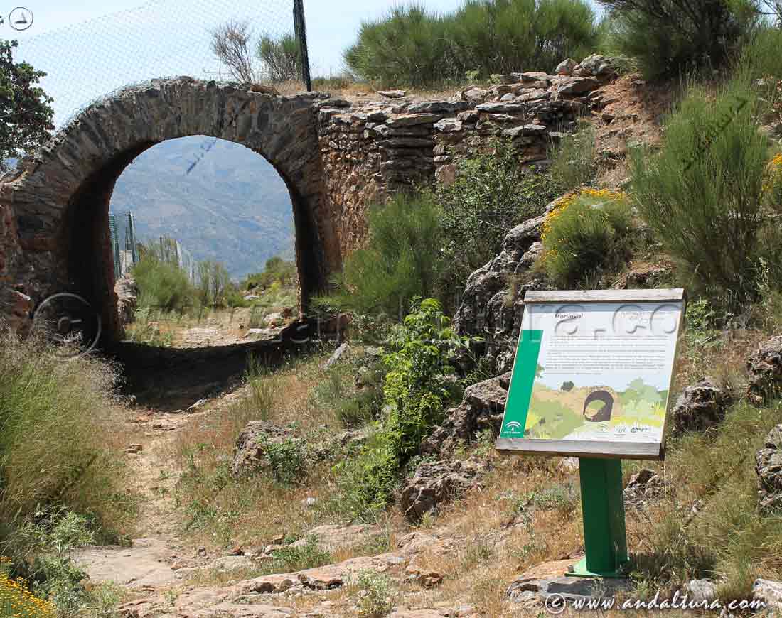 Cartel informativo del Túnel de la Fabriquilla - Ruta Medieval Alpujarra