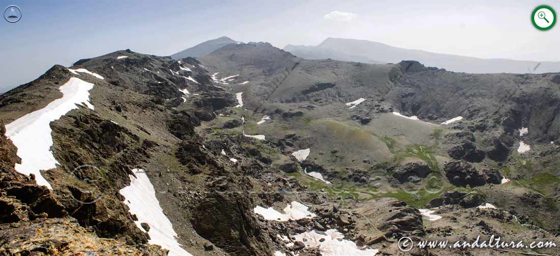 Imagen para ampliar Valle de Lanjarón, Verea Cortá, Refugio Peñón Colorado, y el Veleta, Alcazaba y el Mulhacén desde Tajos Altos