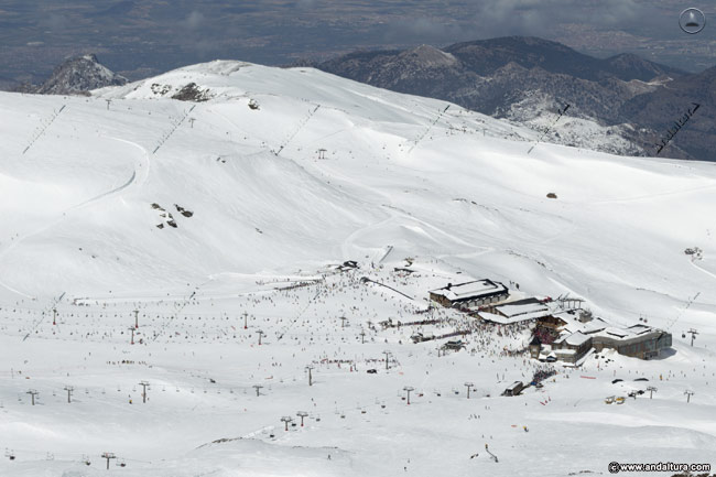 Áreas Esquiables de la Estación de Esquí y Montaña Sierra Nevada