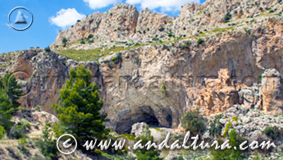 Monumento Natural Cueva de Ambrosio - Acceso a Contenidos -
