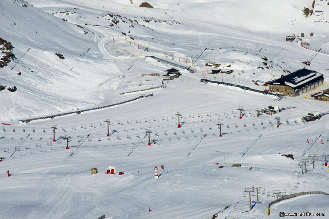 Esquí Familiar y Zona de Principiantes en el Área de Borreguiles