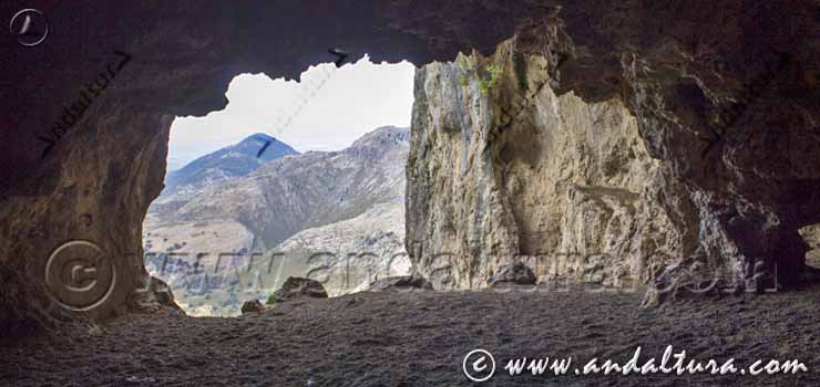 Cueva del Morrión - Ruta a la Tiñosa