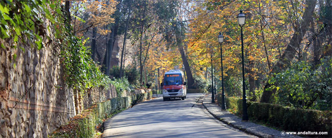 Acceso a la Alhambra en autobús urbano de Granada