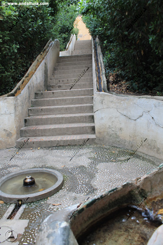 Escalera de Agua del Generalife