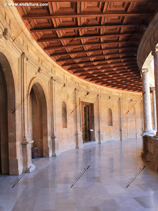Galería superior del Palacio de Carlos V