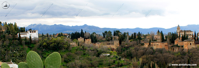 Recinto amurallado de la Alhambra y el Generalife con Sierra Nevada al Fondo: Alayos, Corazón de la Sandía, Cerro de las Pipas y Silleta del Padul desde el Mirador de la Rauda del Albaycín