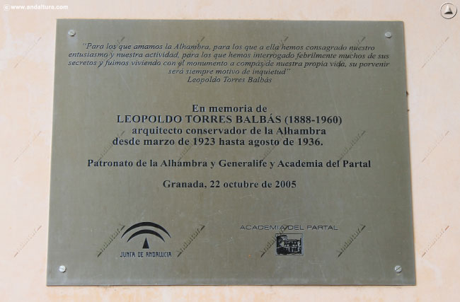 Placa Conmemorativa de la Alhambra a Leopoldo Torres Balbás