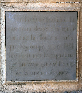 Placa Conmemorativa de la Alhambra en la Torre de la Vela