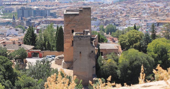 Torres Bermejas desde la Torre de la Vela