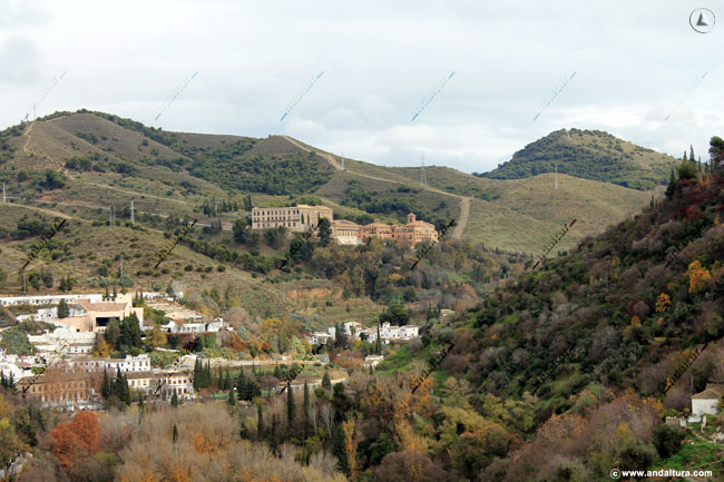 Abadía del Sacromonte y Valle Valparaíso desde la Torre de la Vela de la Alhambra