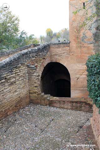 Bóveda interior de la Puerta del Consuelo o del Arrabal