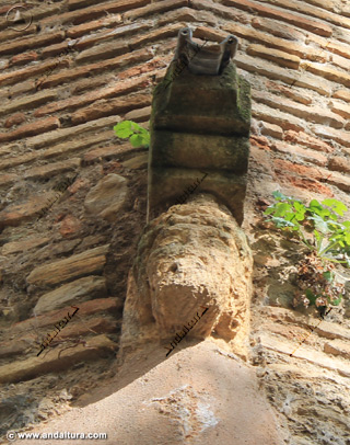 Detalle desagüe y cabeza del Baluarte de la Torre de las Cabezas