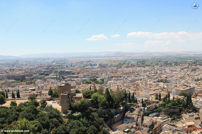 Granada y la Vega de Granada desde la Torre de la Vela