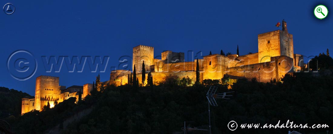 Anocheciendo sobre la Alhambra desde el Mirador de Carvajales