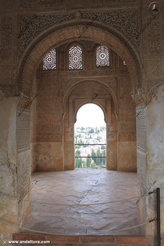 Salón Regio de la Torre de Ismail en la Visita nocturna del Generalife - Recorrido diurno por el Generalife