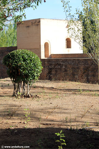 Torre de Baltasar de la Cruz en la visita de la Medina de la Alhambra