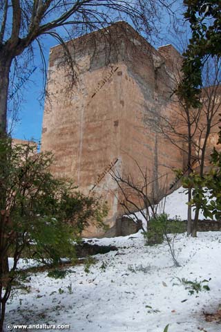 Detalle invernal de la Torre de Juan de Arce
