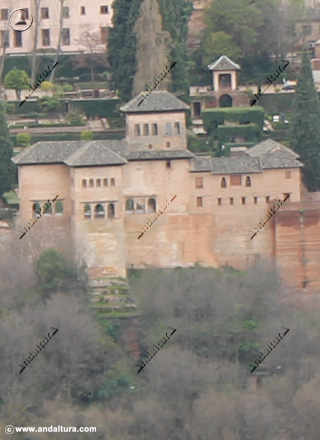 Torre de las Damas - Observatorio del Partal en el Palacio del Partal y sus jardines, sobre el Bosque de San Pedro