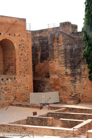 Rehabilitación de la Torre del Adarguero junto a la Plaza de Armas