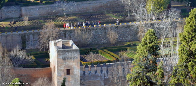 Torre del Cadí y visita y recorrido por el Paseo de las Torres
