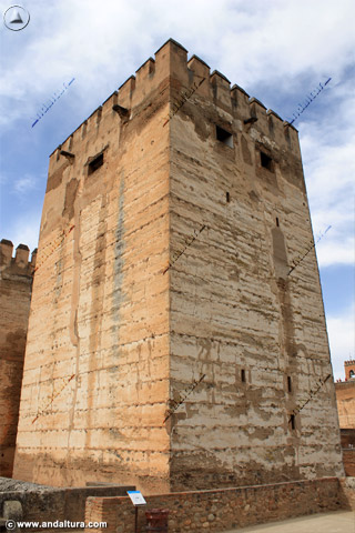Torre del Homenaje desde la Terraza de la Torre del Cubo - Recorrido diurno por la Alcazaba de la Alhambra